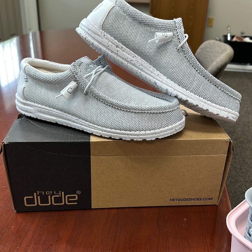 Hey dude Wally size 11 stone white NEW